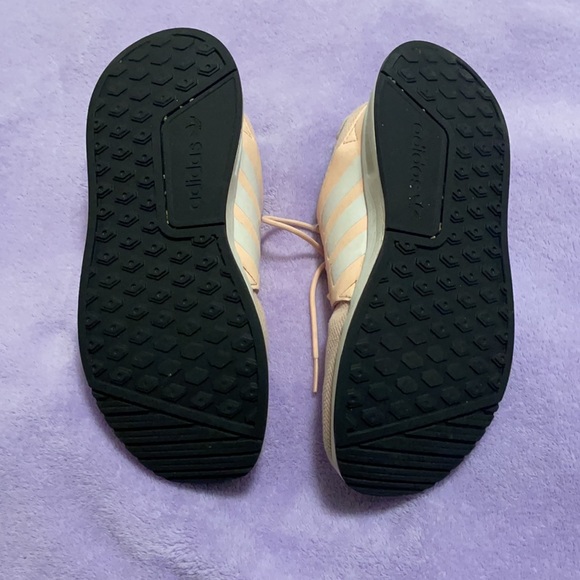 Adidas running shoes - Picture 4 of 4